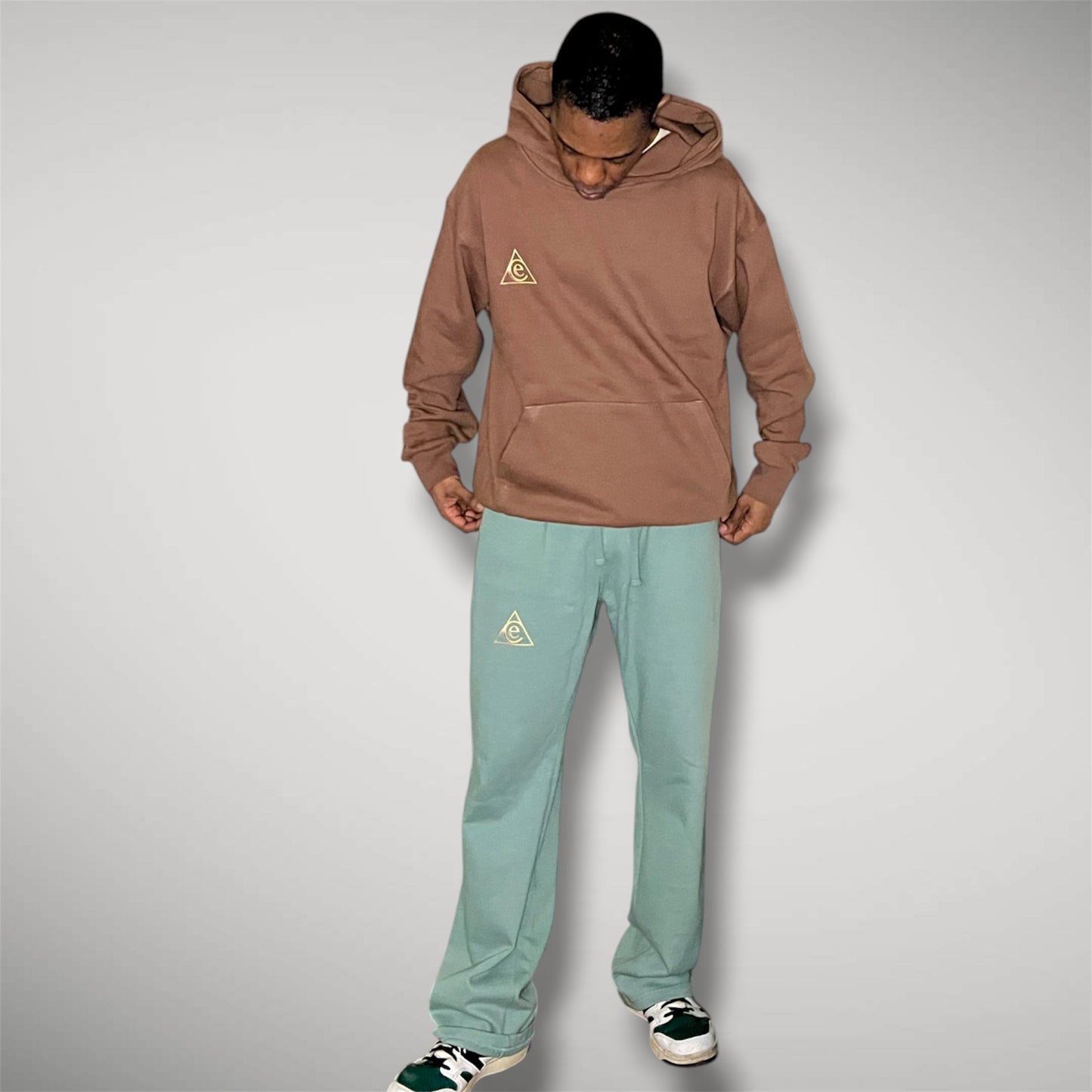 Apex Evolution Collection Jogger set Chocolate/ EverGreen