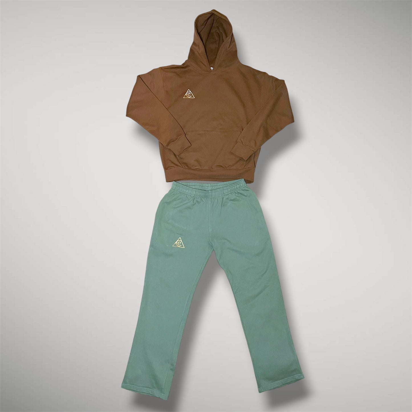 Apex Evolution Collection Jogger set Chocolate/ EverGreen